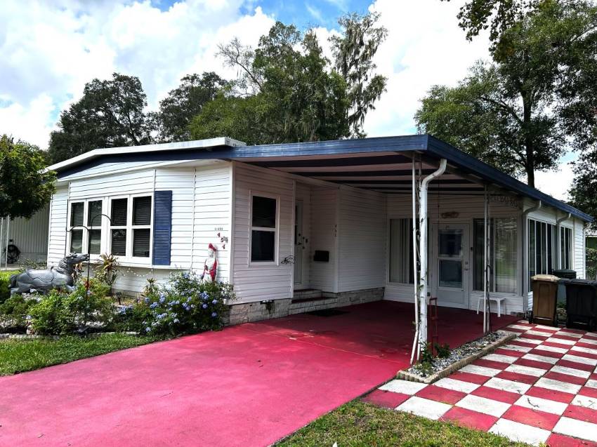 Ocala, FL Mobile Home for Sale located at 3150 Ne 36th Ave The Villas At Spanish Oaks